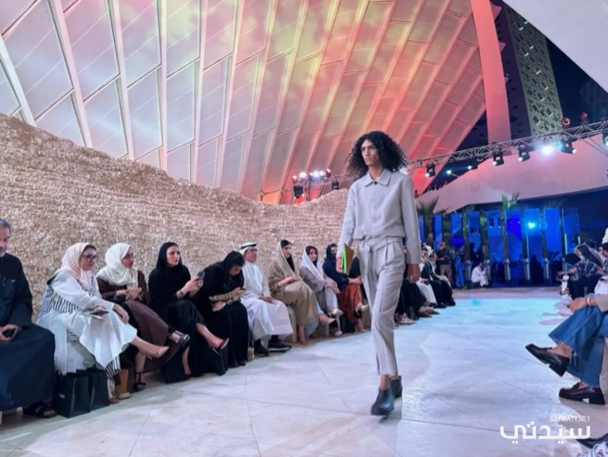 من تصاميم العلامة MAZROOD