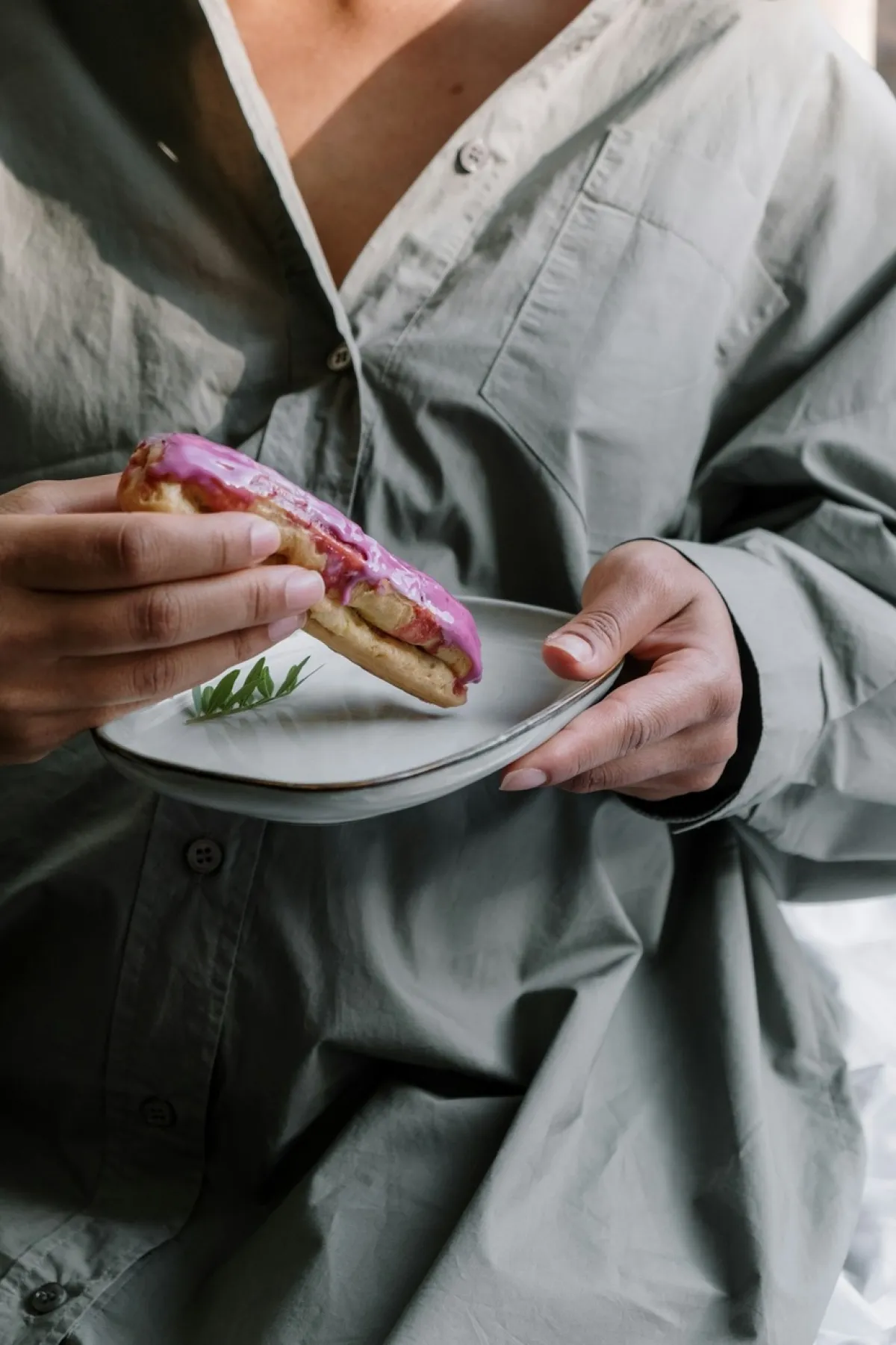 صورة لتناول الحلويات