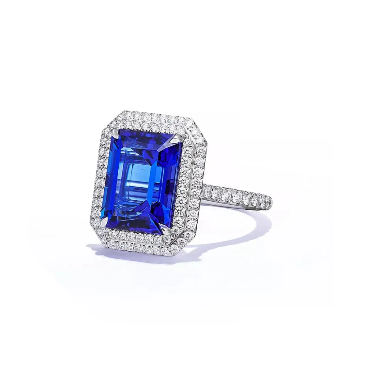 خاتم Tanzanite من تيفاني آند كو Tiffany&Co 