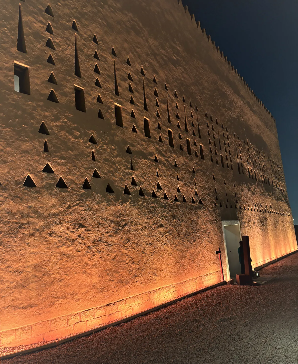 جانب من  فعاليات "ملتقى العمارة التقليدية" في حي الطريف التاريخي بمنطقة الدرعية