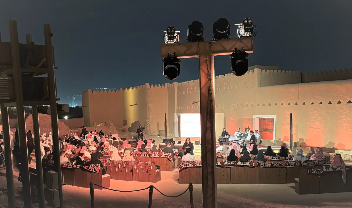 جلسة حوارية ضمن  فعاليات "ملتقى العمارة التقليدية" في حي الطريف التاريخي بمنطقة الدرعية