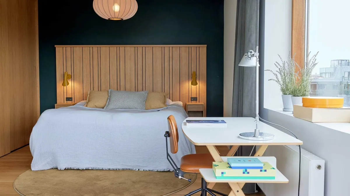 غرفة عصرية في فندق شارلوتيهافين