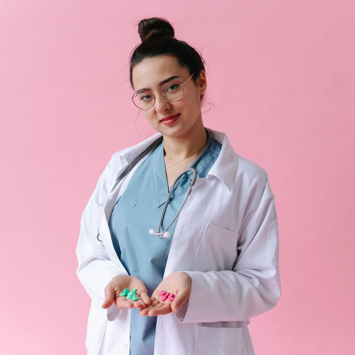 العلاج الهرموني والكيميائي للسرطان (المصدر: pexels)