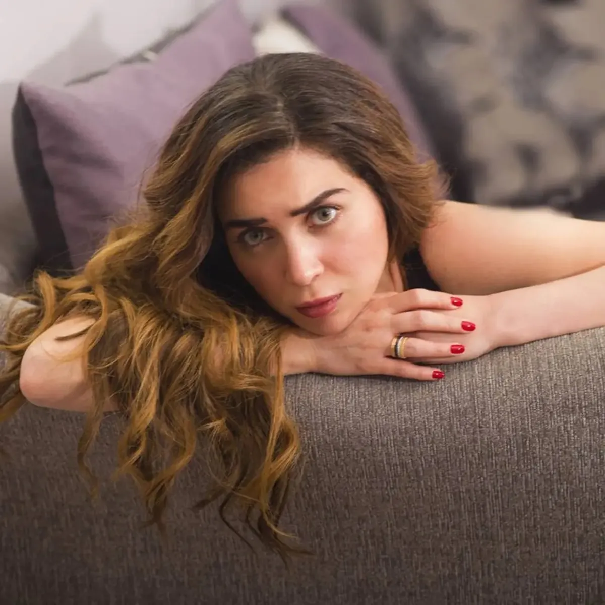 مي عز الدين -الصورة من صفحتها على الفيس بوك