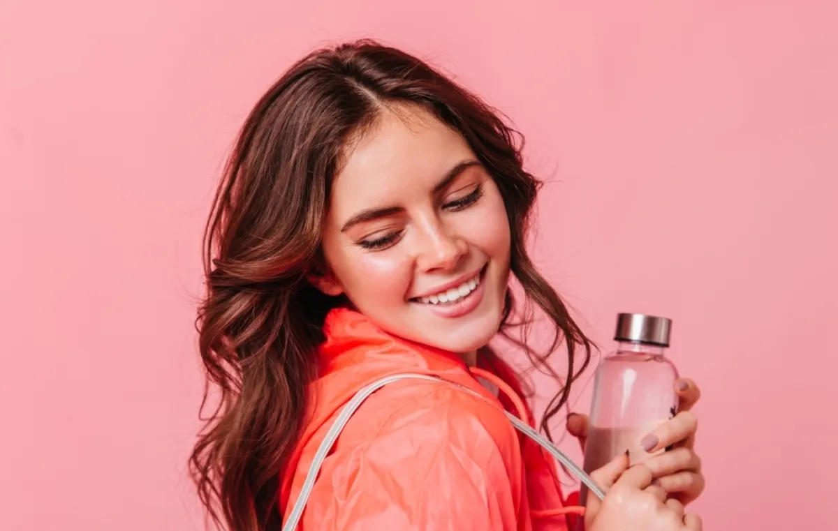 عطور المرأة _الصورة من Freepik 