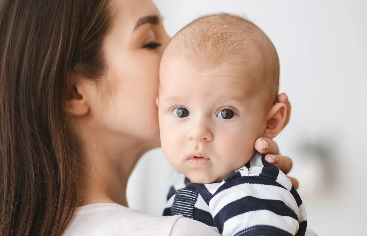 تجارب الأمهات في زيادة وزن الرضيع - الصورة من Shutterstock