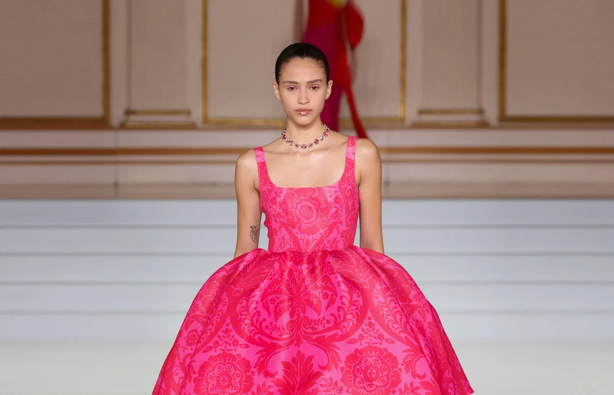 فستان من ماركة Carolina Herrera - الصورة من Launchmetrics/Spotlight ©