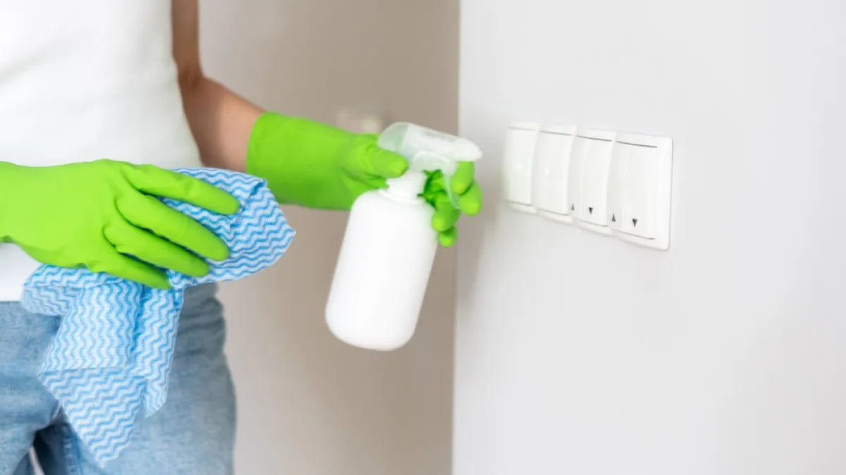 وصفة منزلية للعناية بمفاتيح الإضاءة