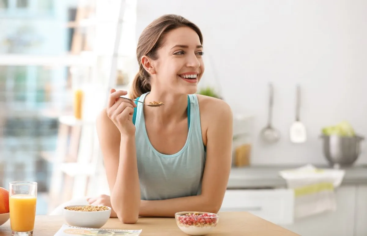 تناولي وجبة تحتوي على الكربوهيدرات (المصدر: Shutterstock)