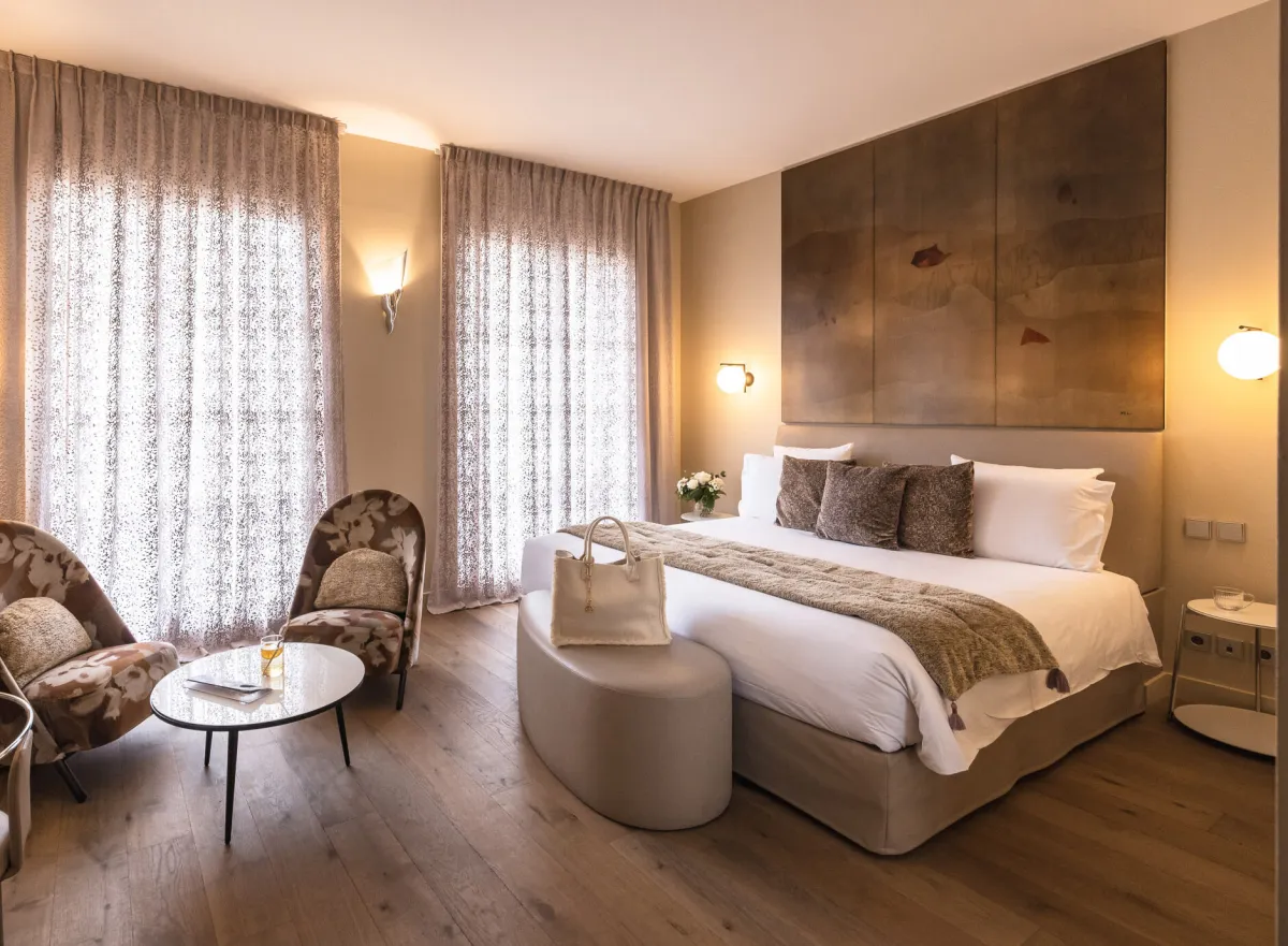 غرفة فمة في فندق وسبا ريجينت بيتيت فرانس