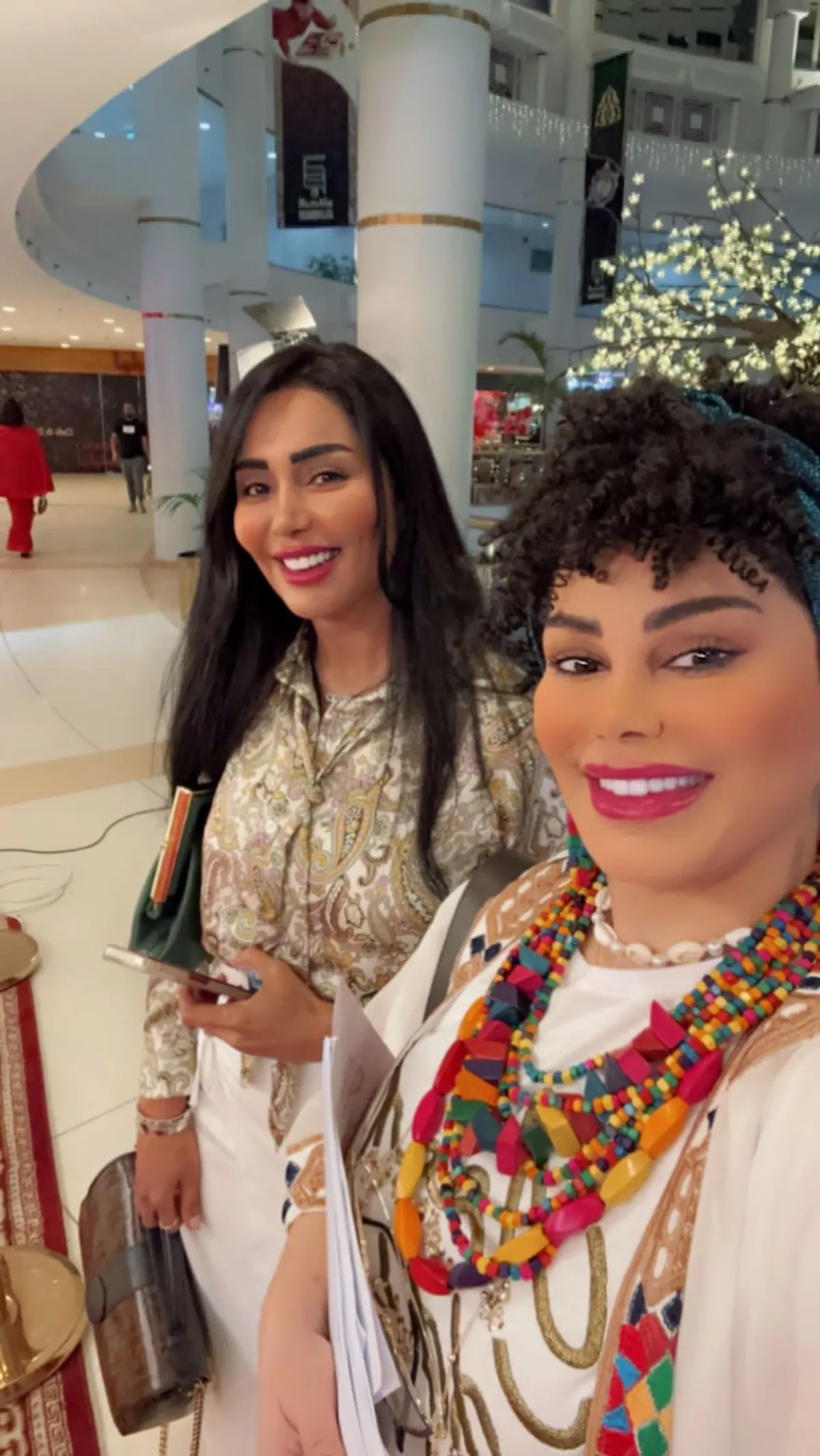 فاطمة الطباخ وفوز عبدالله  بكواليس مسلسل نهاية فراق -الصورة من الفنانة