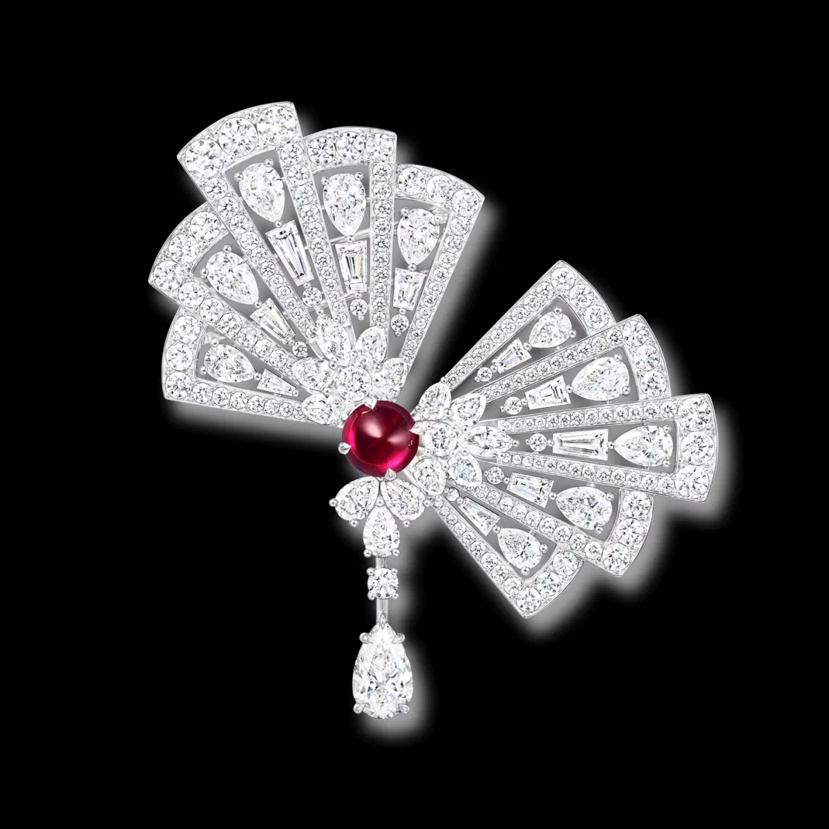 بروش Betta Fish من هاري وينستون Harry Winston