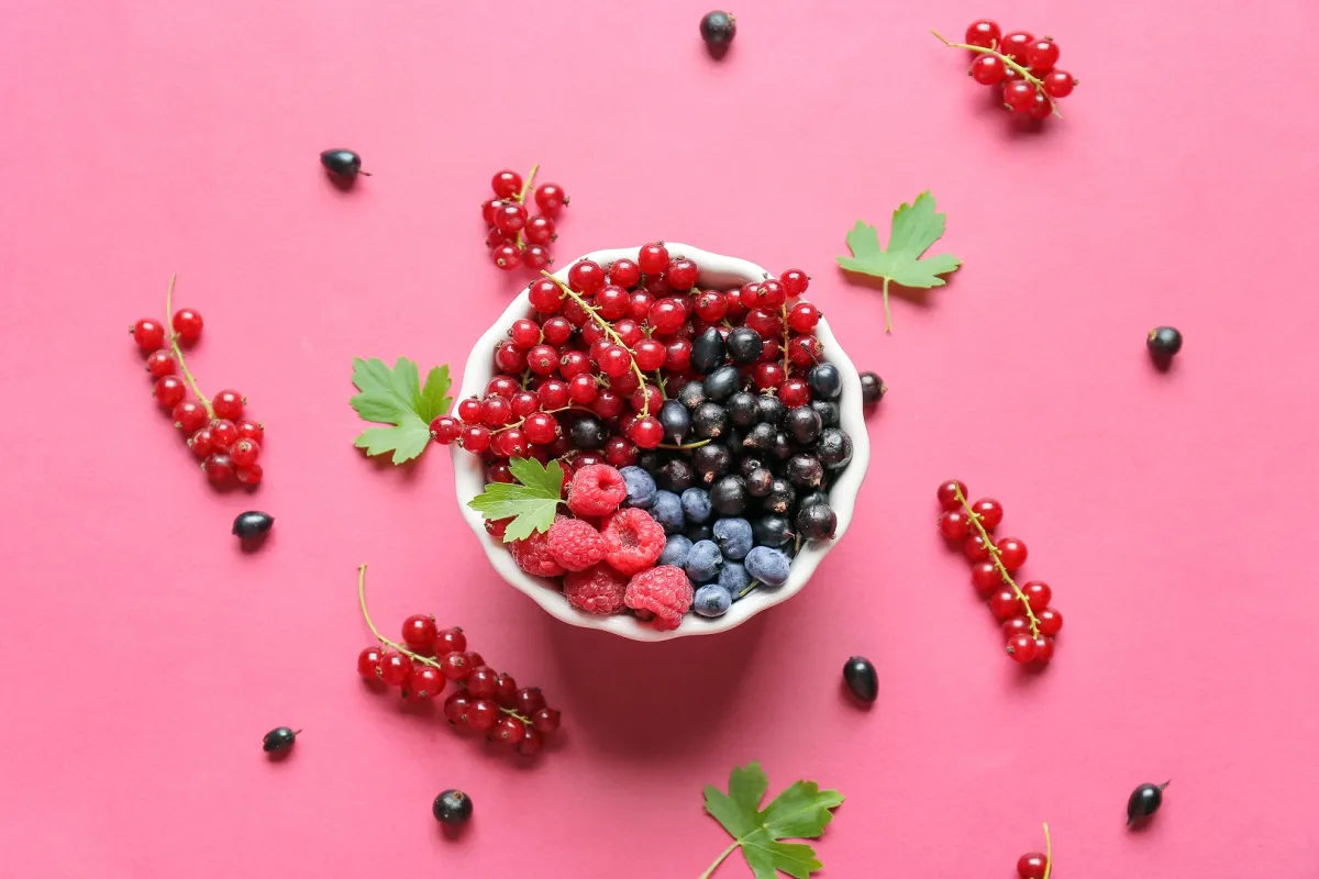 الفواكه التي تزيد حمض اليوريك.. تعرفي إلى مخاطرها بحسب طبيبة تغذية (المصدر: Adobe.Stock)