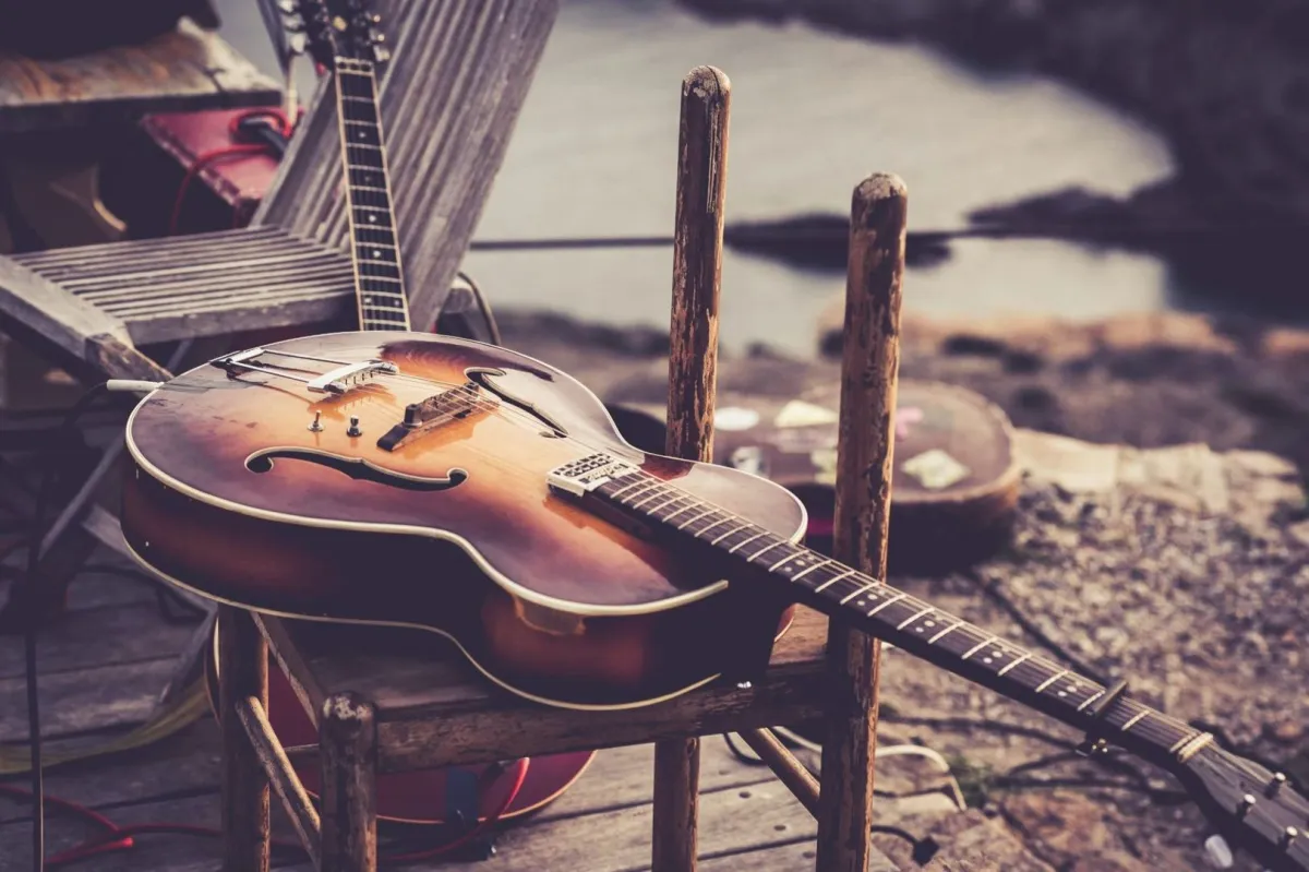 الفرق بين الفيولا والكمان