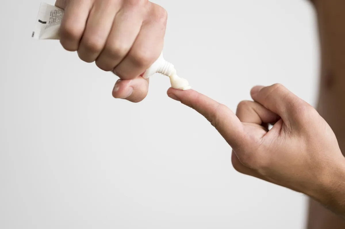 صورة مرهم مضاد حيوي