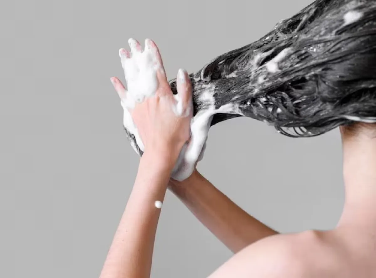 روتين العناية بالشعر الناعم