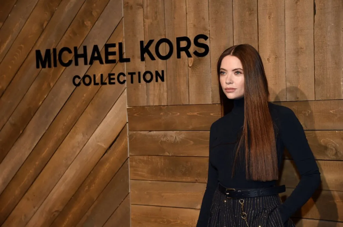 أشلي بينسون ( Ashley Benson). مصدر الصورة: Jamie McCarthy/Getty Images for Michael Kors/AFP