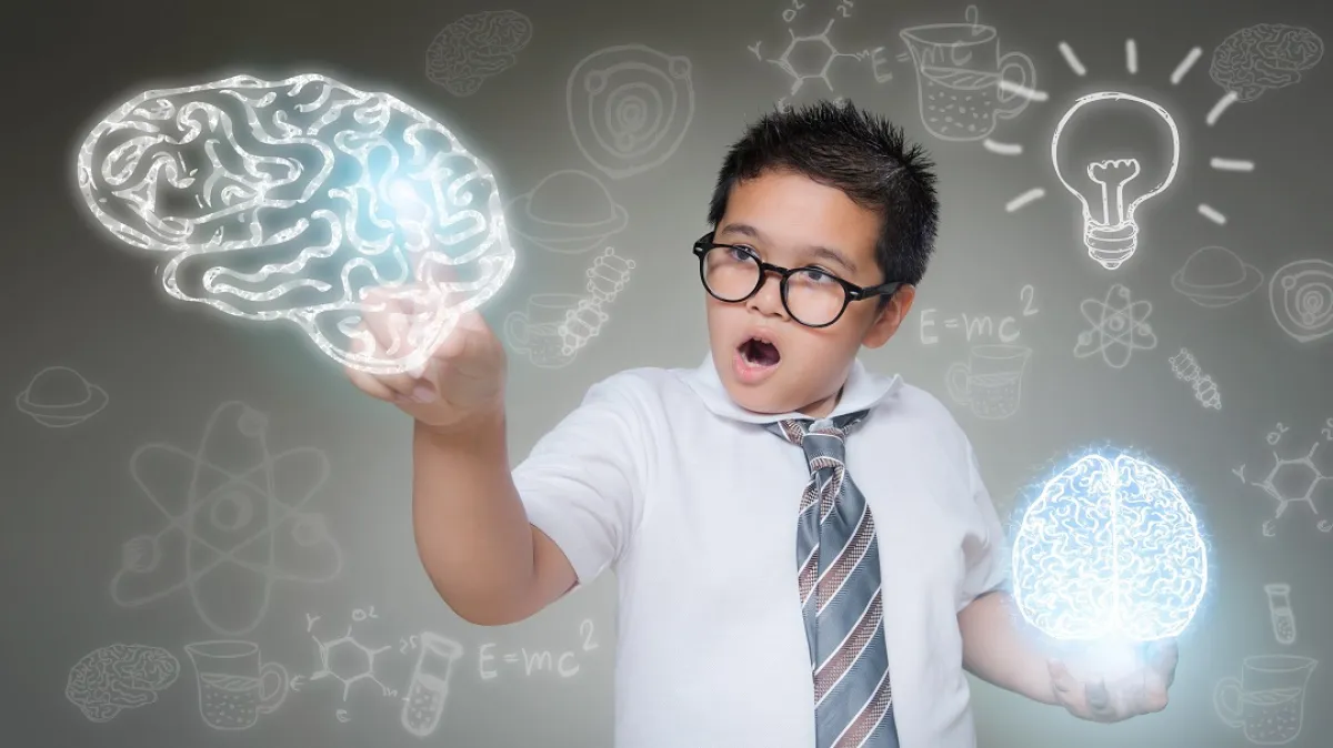 صورة تعبيرية للطفل العبقري