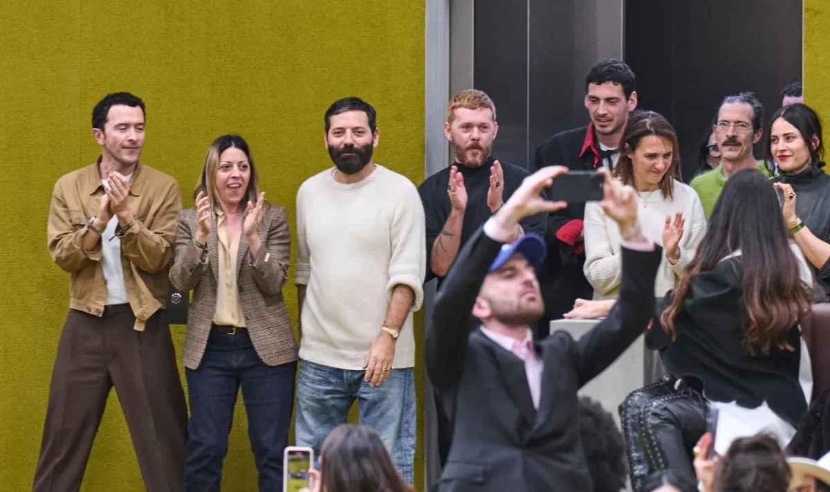 المصمم الراحل دافيد رين David Renne في عرض غوتشي لخريف وشتاء Gucci 2023، مصدر الصورة Launchmetrics/Spotlight ©