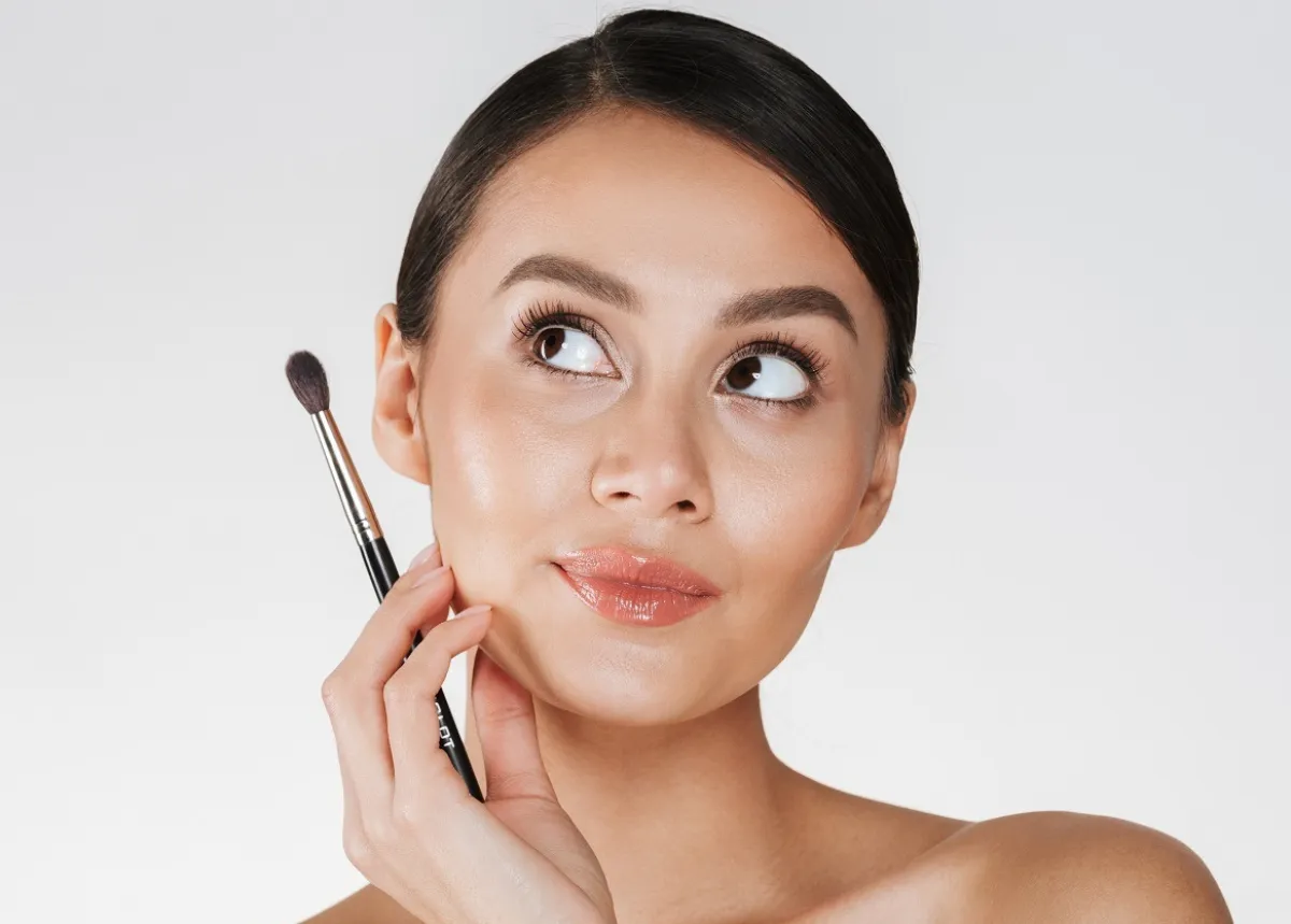 حقيقة اختراح الكونسيلر ستدهشك- الصورة من Freepik 