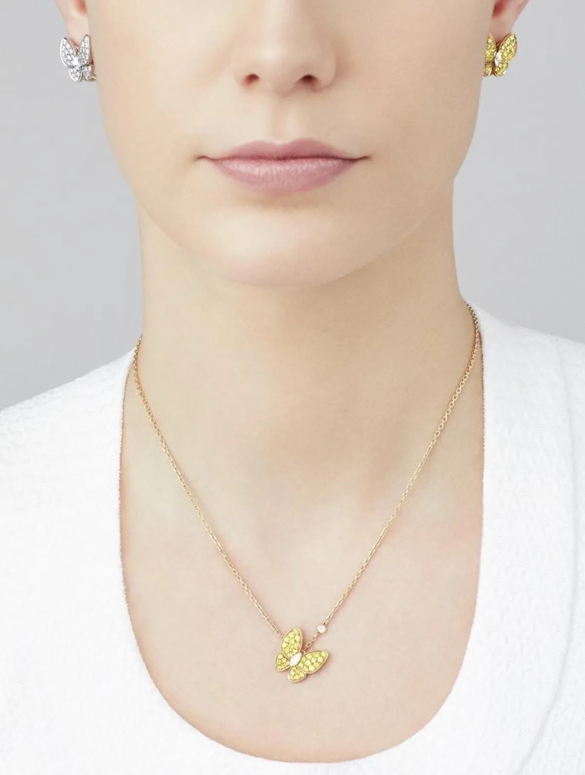 قلادة Two Butterfly من فان كليف آند أربلز Van cleef&Arpels 