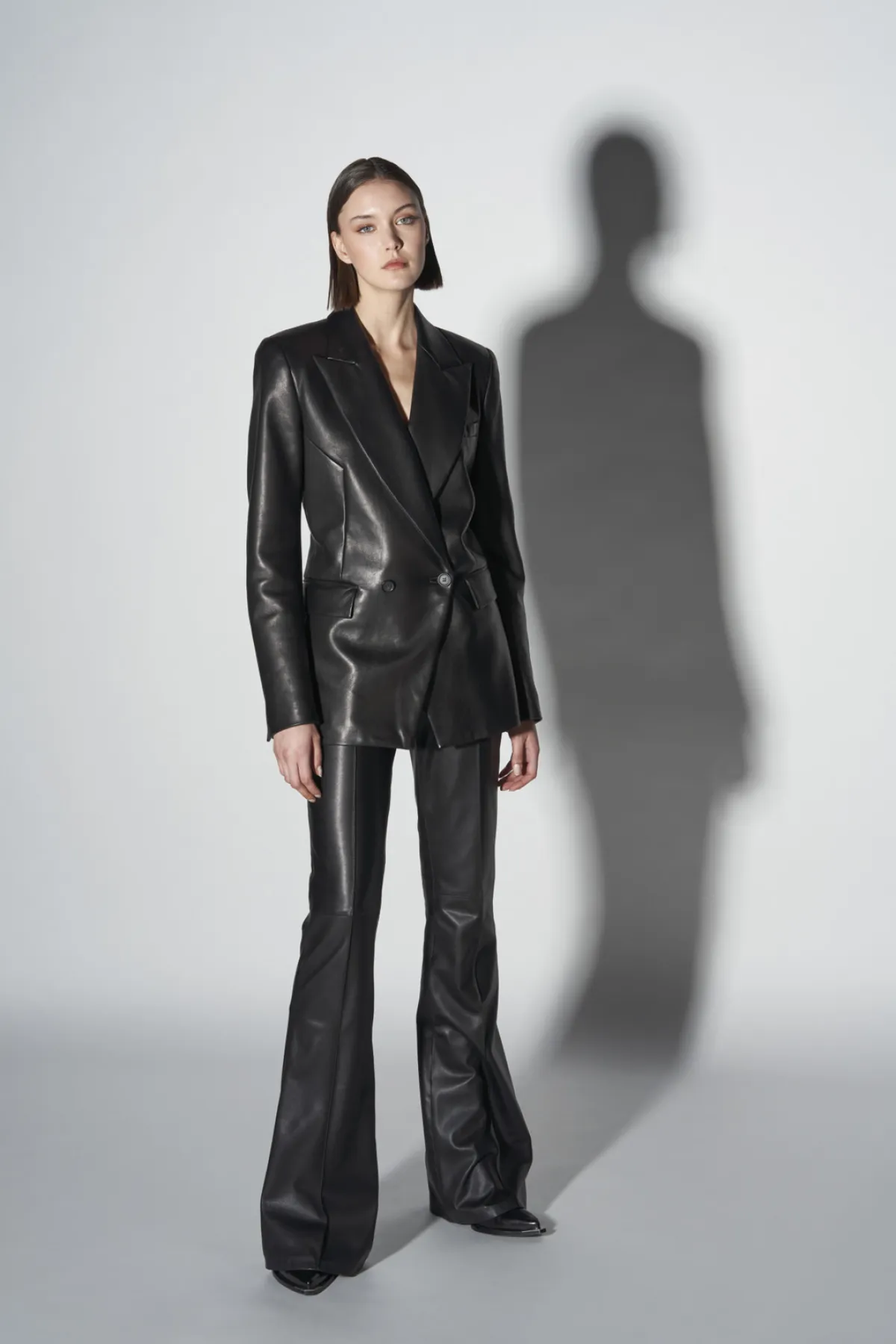 بدلة من ماركة Barbara Bui 