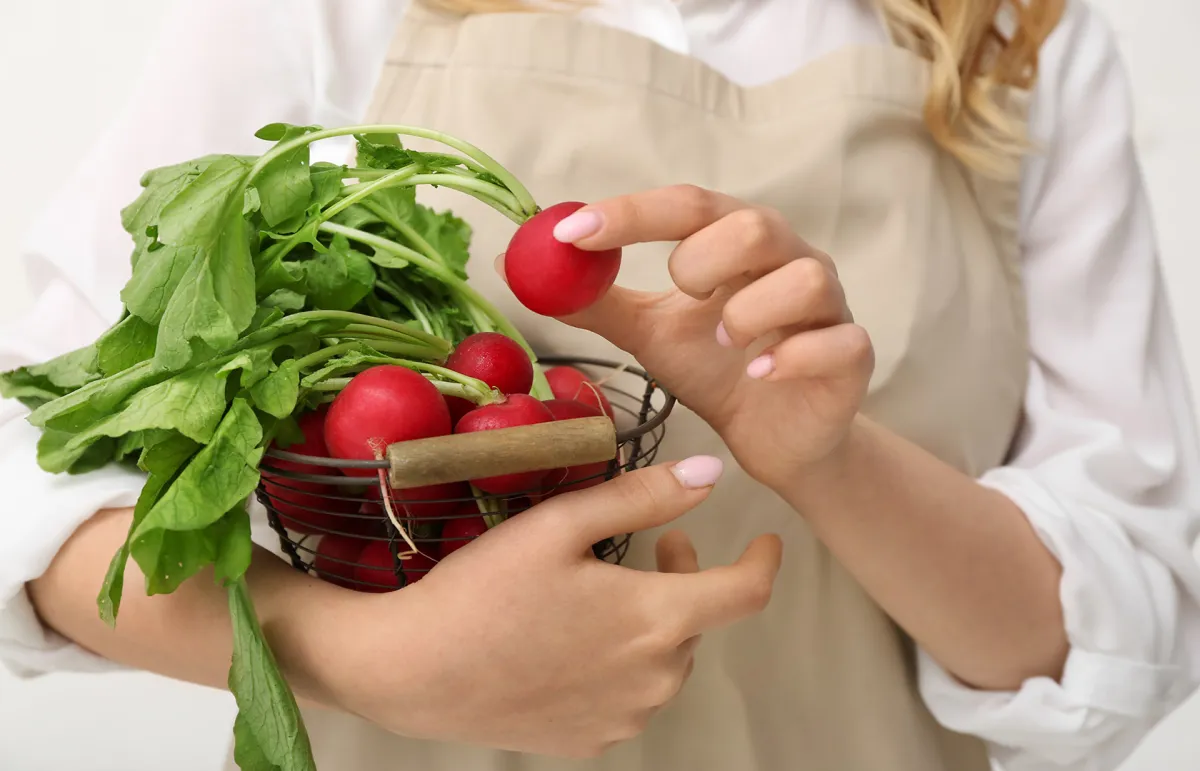 فوائد الفجل الأحمر للتخسيس (المصدر: shutterstock)