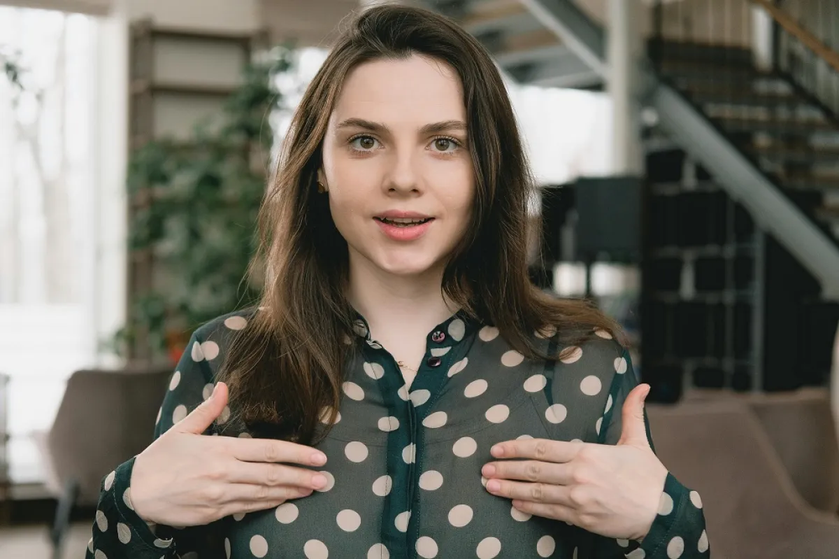 أهمية ترديد رسائل التذكير الإيجابي كل صباح (المصدر: pexels)