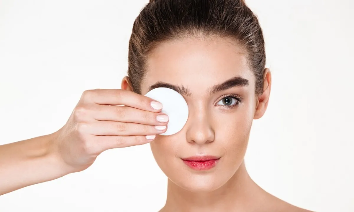 العناية بالبشرة