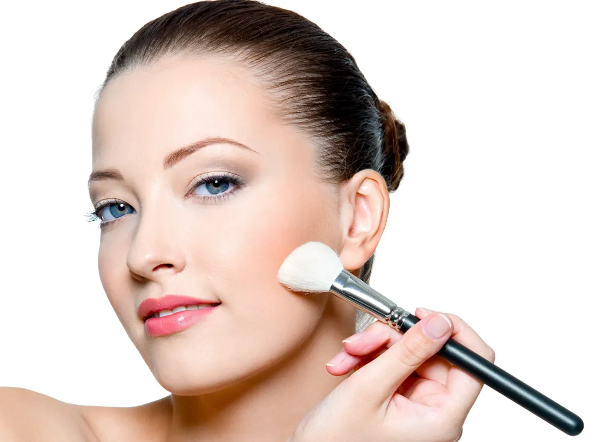 سر البودرة الفضية لبشرة شابة