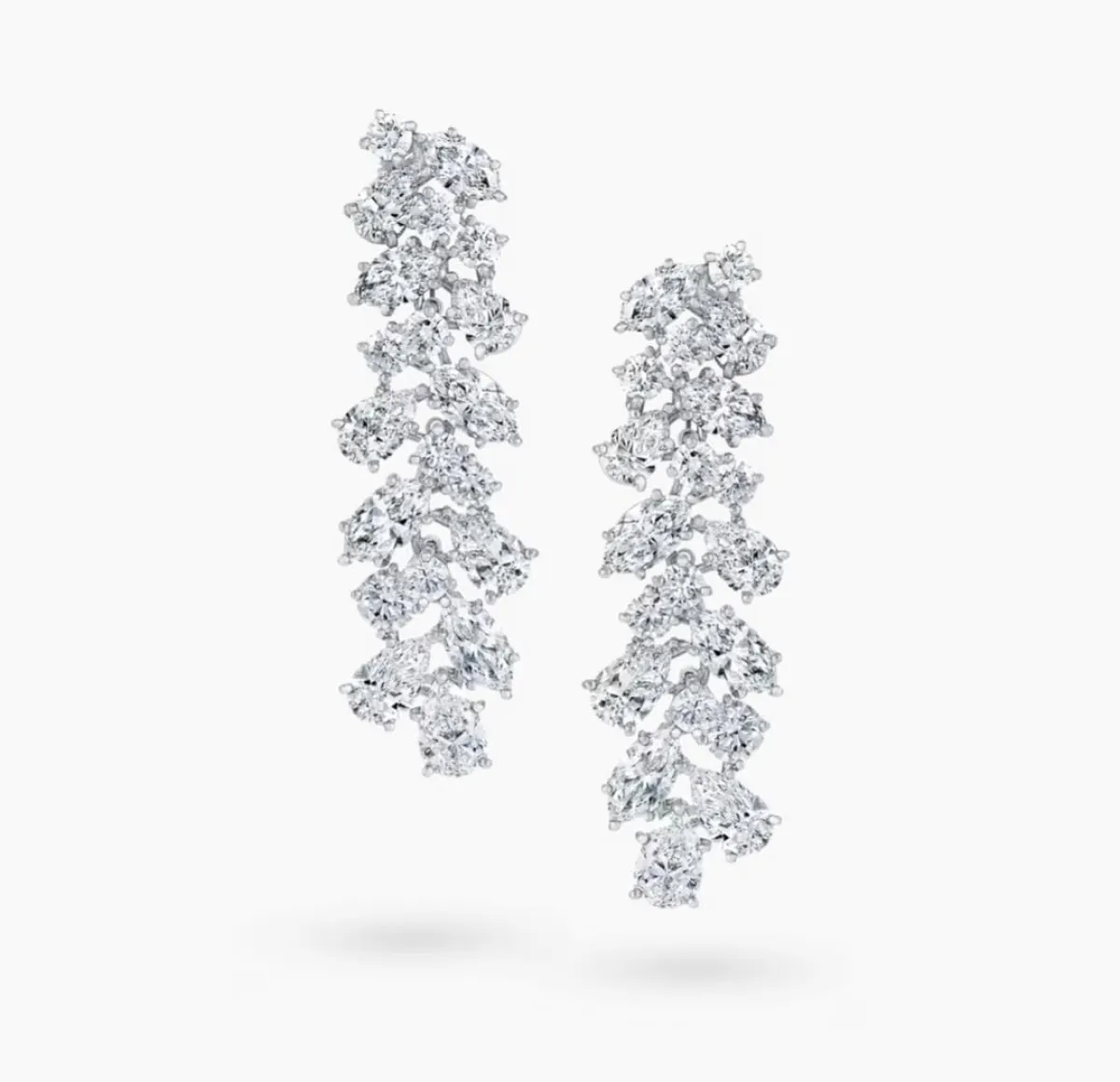 أقراط  Winston Cluster Diamond من هاري وينستون Harry Winston 