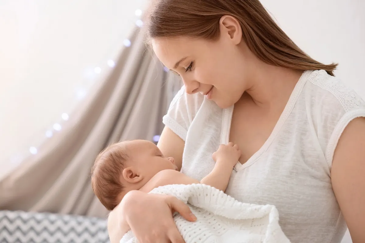 صورة لأم ومولودها