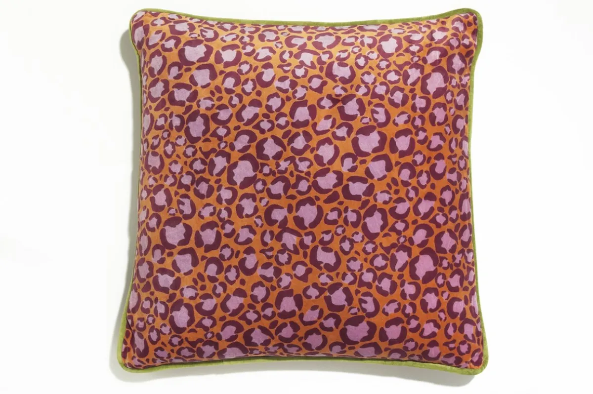 وسادة للأريكة