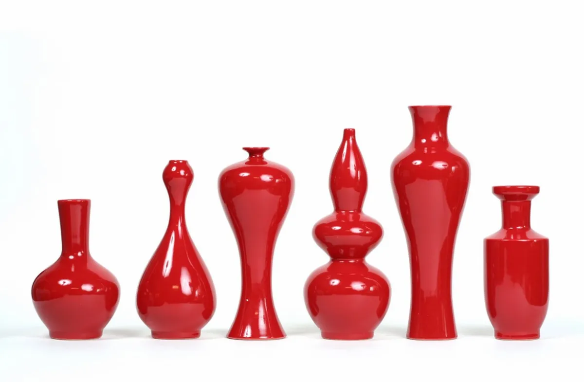 اكسسوارات منزلية حمر