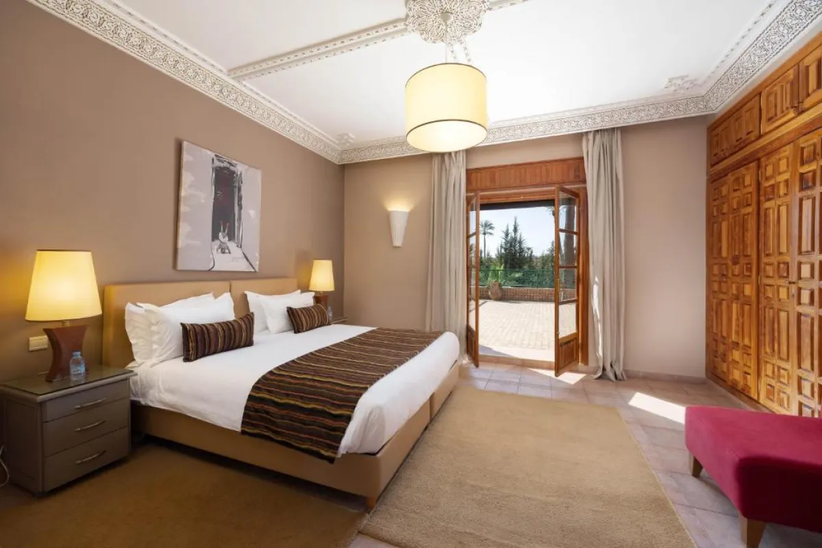 دومين الأبيض