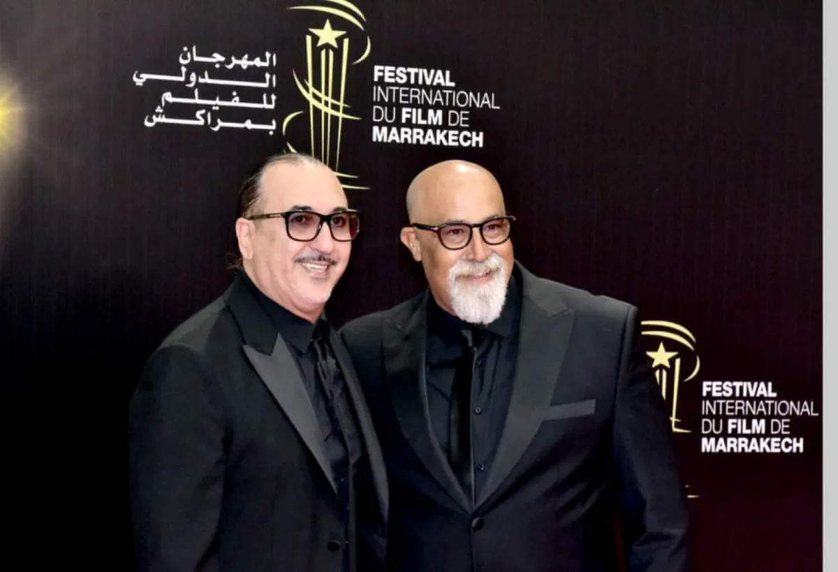 الممثل محمد خيي مع المخرج عادل الفاضلي