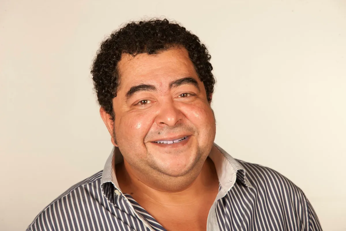 طارق عبد العزيز - الصورة من حسابه على الفيس بوك