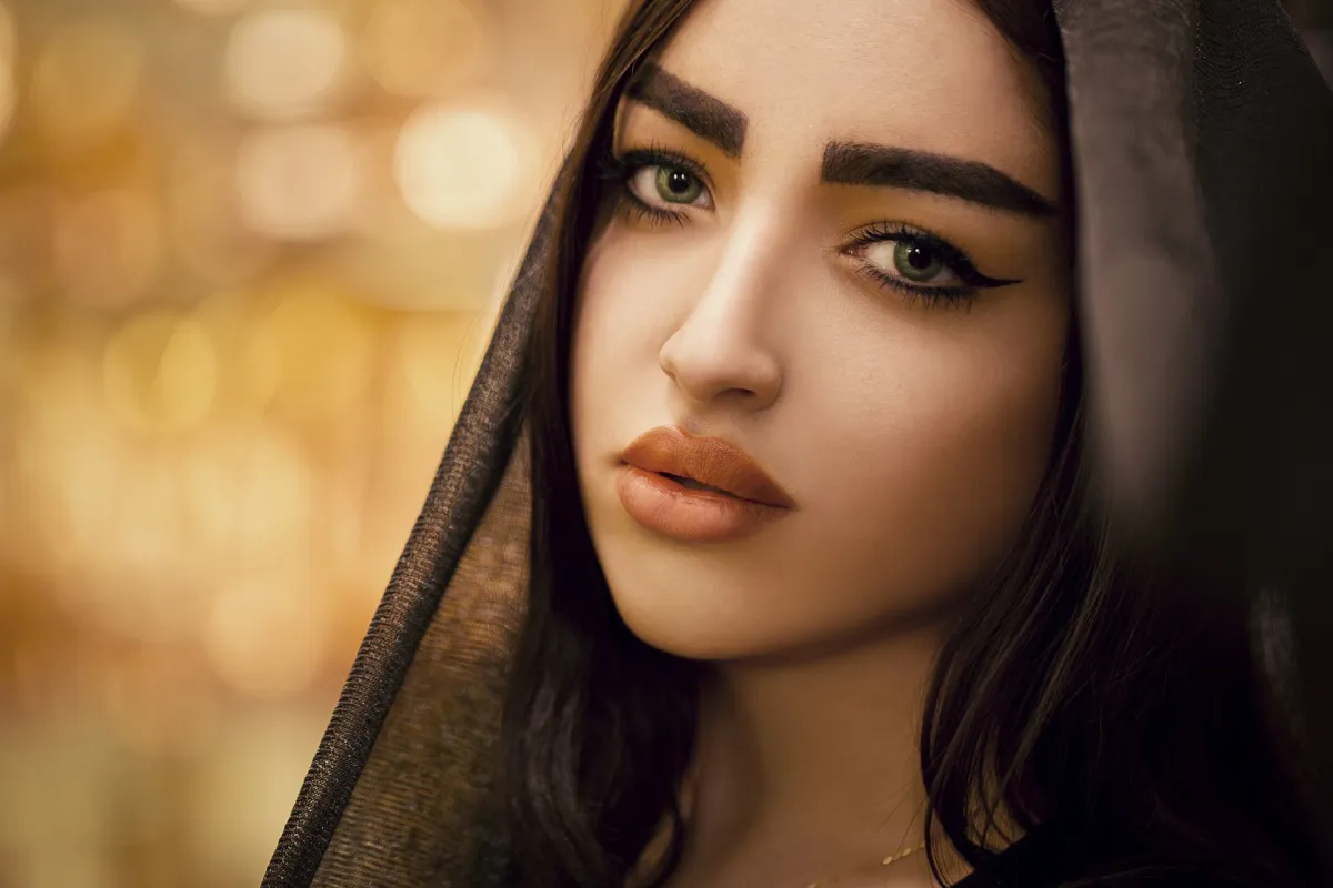 مكياج عربي مميز- الصورة من Freepik 