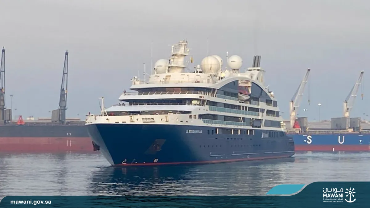ميناء الملك عبدالعزيز يستقبل سفينة الكروز السياحية الفرنسية في زيارتها الأولى للمملكة