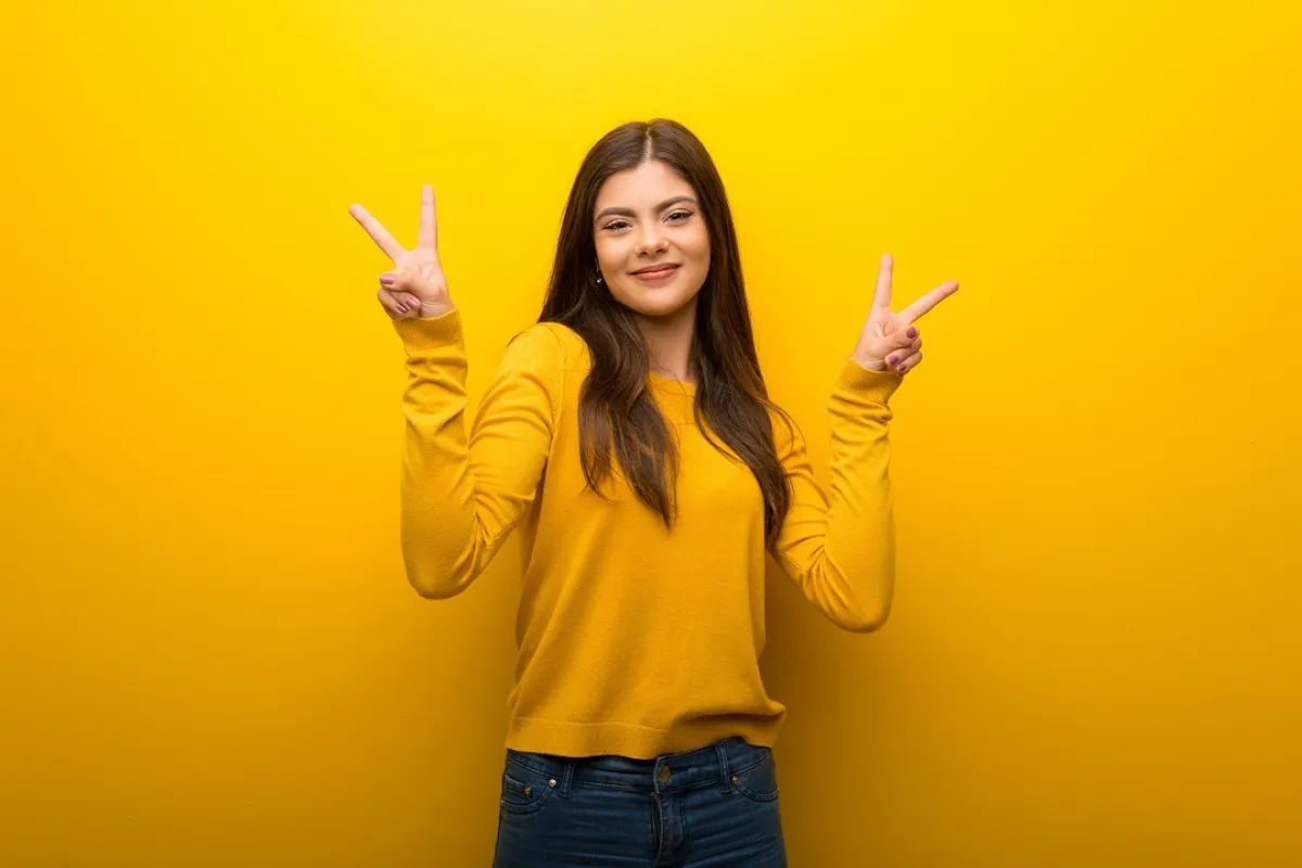 صورة لمراهقة مغرورة 