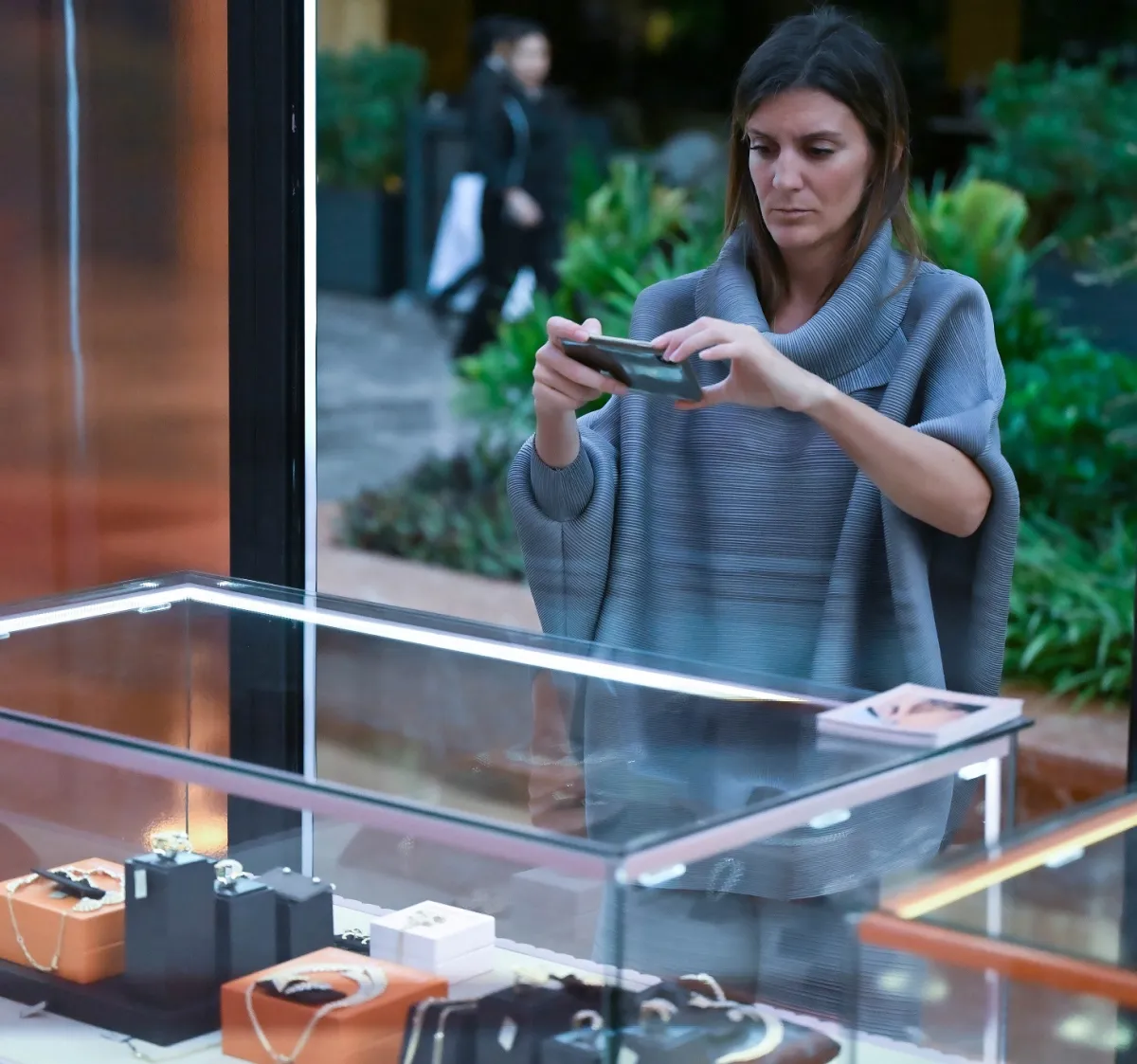 من فريق عمل فيري فيرنزي