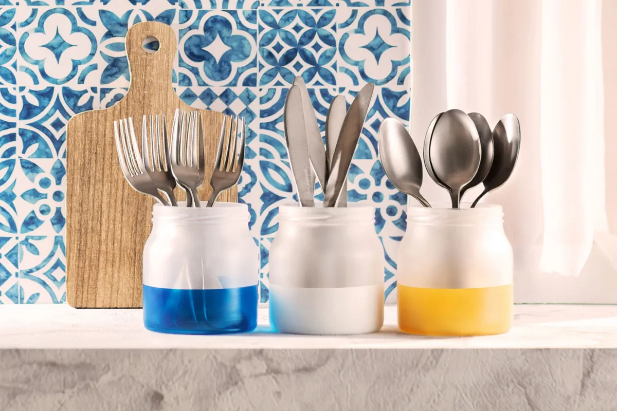 برطمانات لأدوات المطبخ