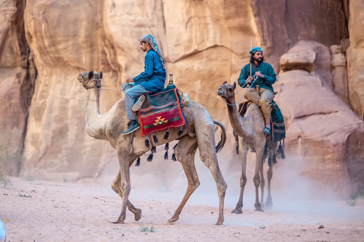 كواليس تصوير فيلم هجان - الصورة من المركز الإعلامي للفيلم 