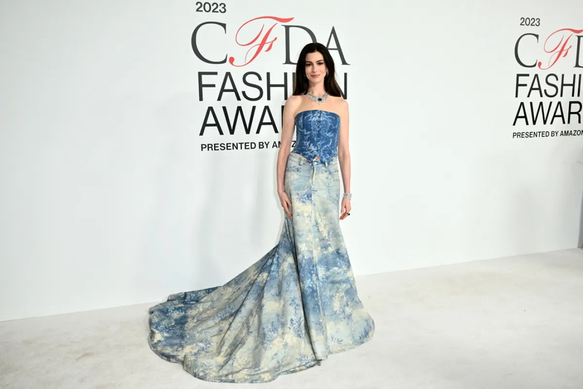 حفل جوائز الموضة CFDA Fashion Award، النجمة آن هاثواي Anne Hathway، (الصورة من ANGELA WEISS / AFP) 