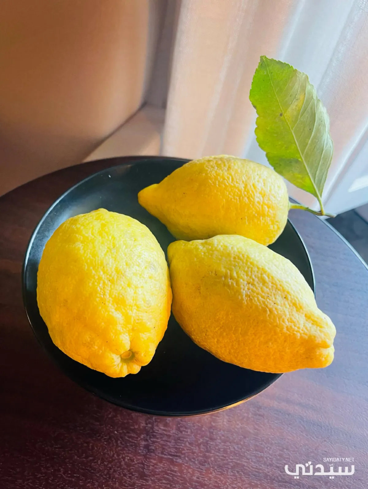 ثمة قصة مرتبطة بثمرة الليمون الصفراء