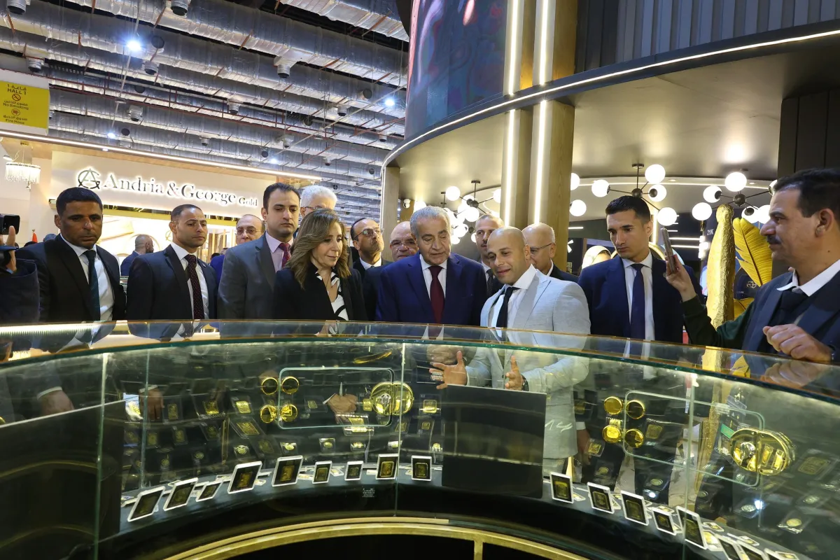 تدشين أول ماكينة Atm لسحب سبائك الذهب بمصر - الصورة من حساب معرض نبيو3 على الفيسبوك