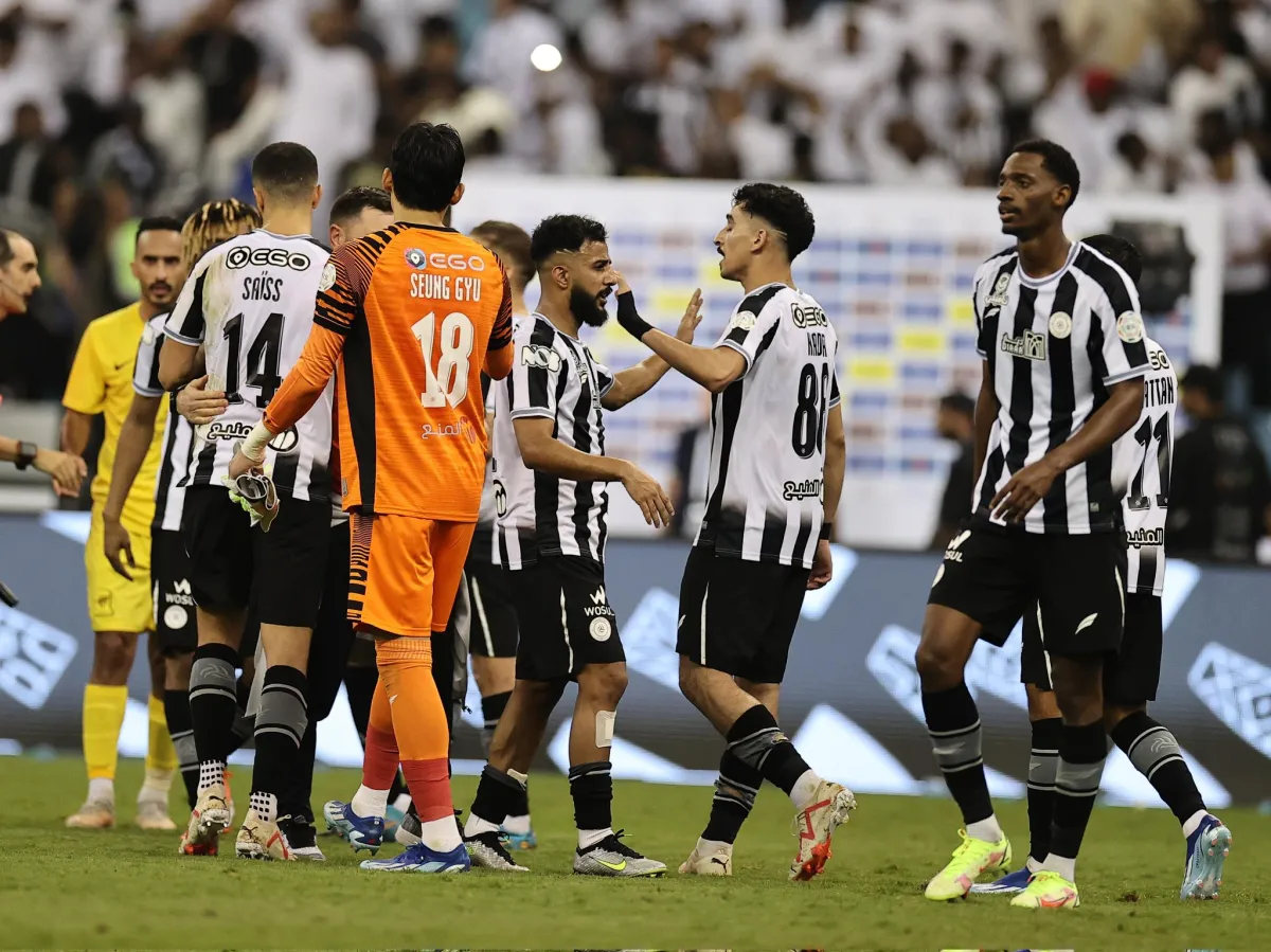 الاتحاد يخسر أمام نادي الشباب في منافسات دوري روشن السعودي بهدف دون رد - الصورة من حساب دوري روشن السعودي على إكس