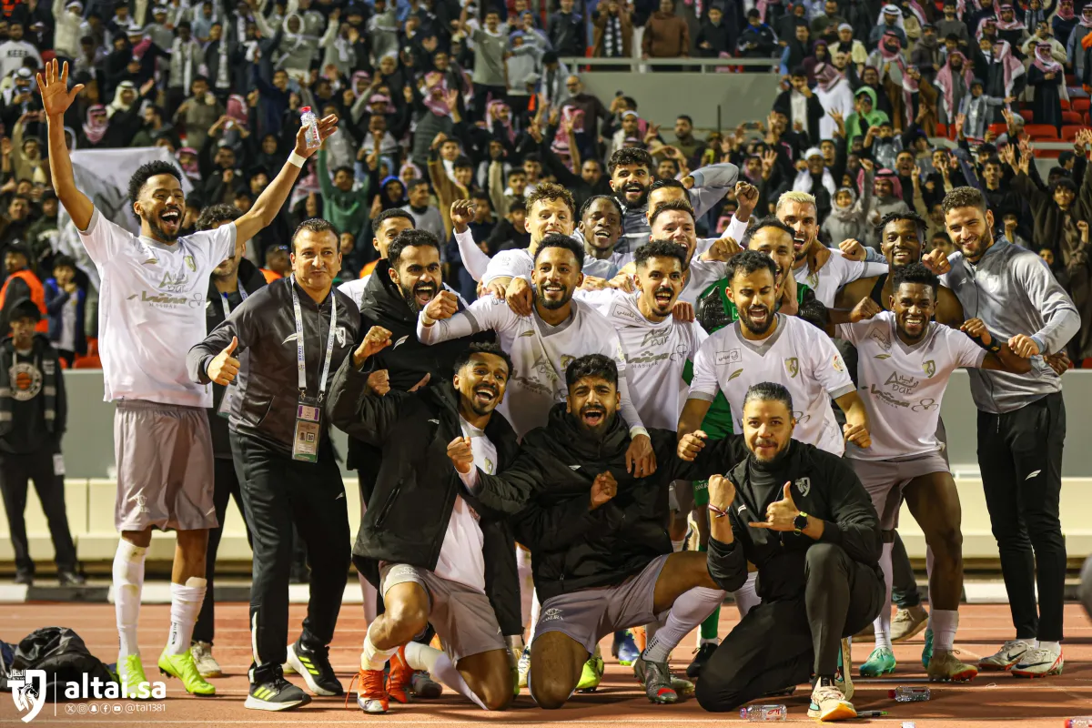 الدقيقة 90 تميمة حظ الطائي على حساب الرائد في دوري روشن - الصورة من حساب نادي الطائي على إكس