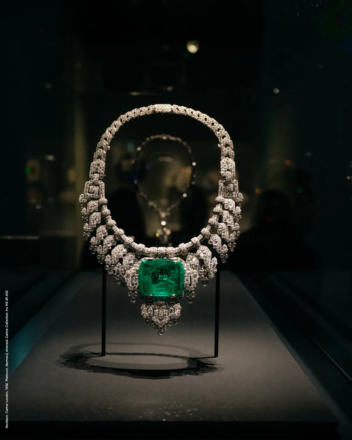 معرض "كارتييه.. الفن الإسلامي ومنابع الحداثة". الصورة من حساب متحف اللوفر على منصة x