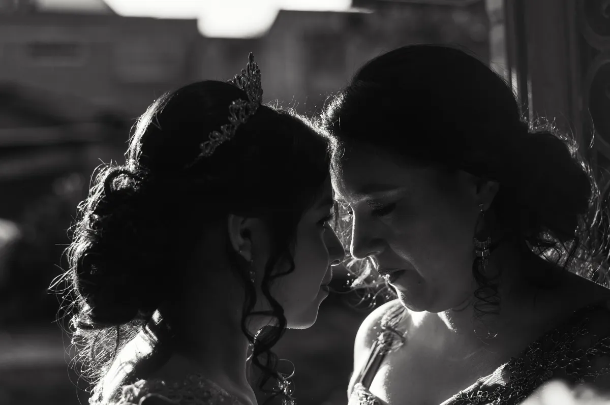 صورة أم وابنتها